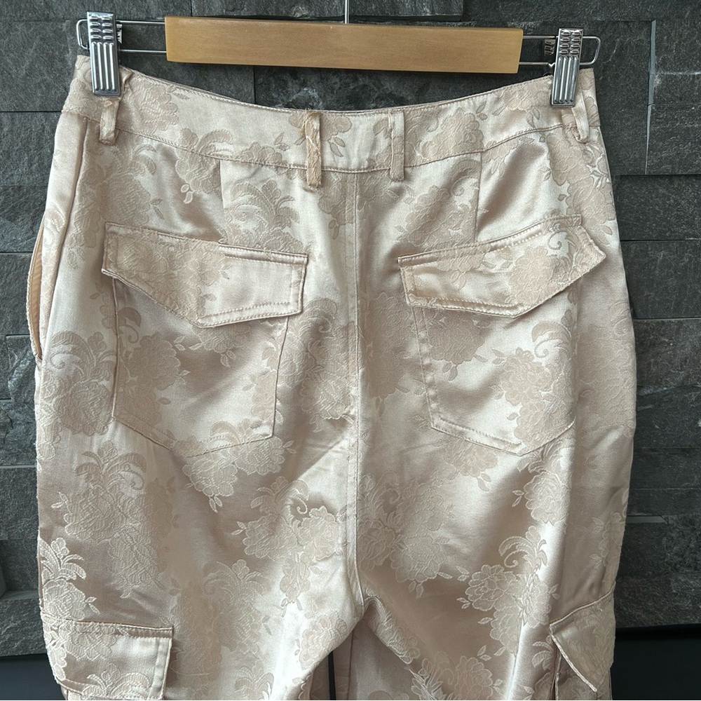 Superdown Carmen Cargo Pants w/ Floral Jacquard Pattern - Picture 7 of 8